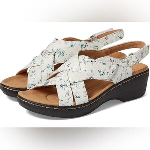 Clarks Collection Adjustable Sandals Merliah Echo BLUE FLORAL Women Sz 9.5 NWOB